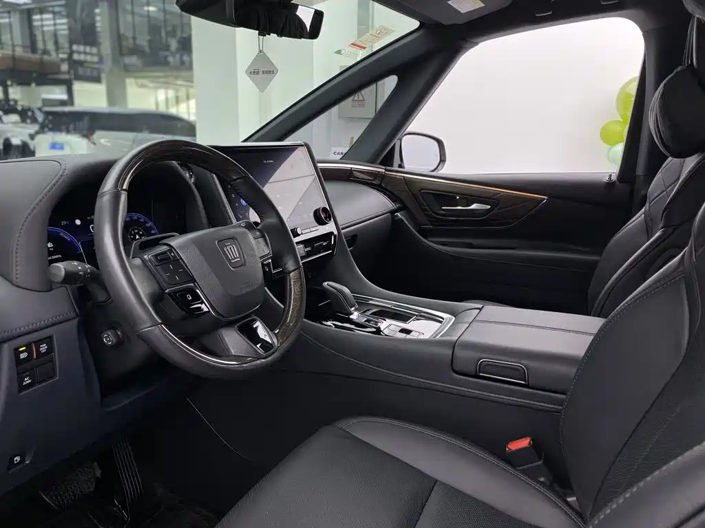 Toyota Vellfire — миниатюра 32