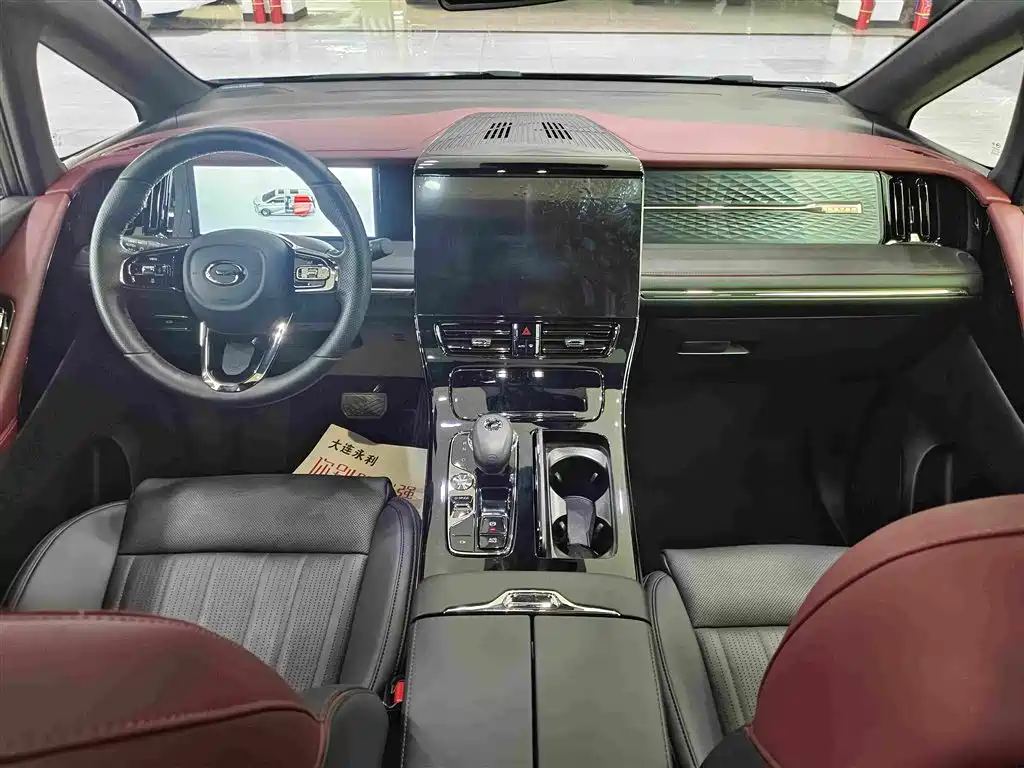 GAC Motor Trumpchi M8 — миниатюра 6