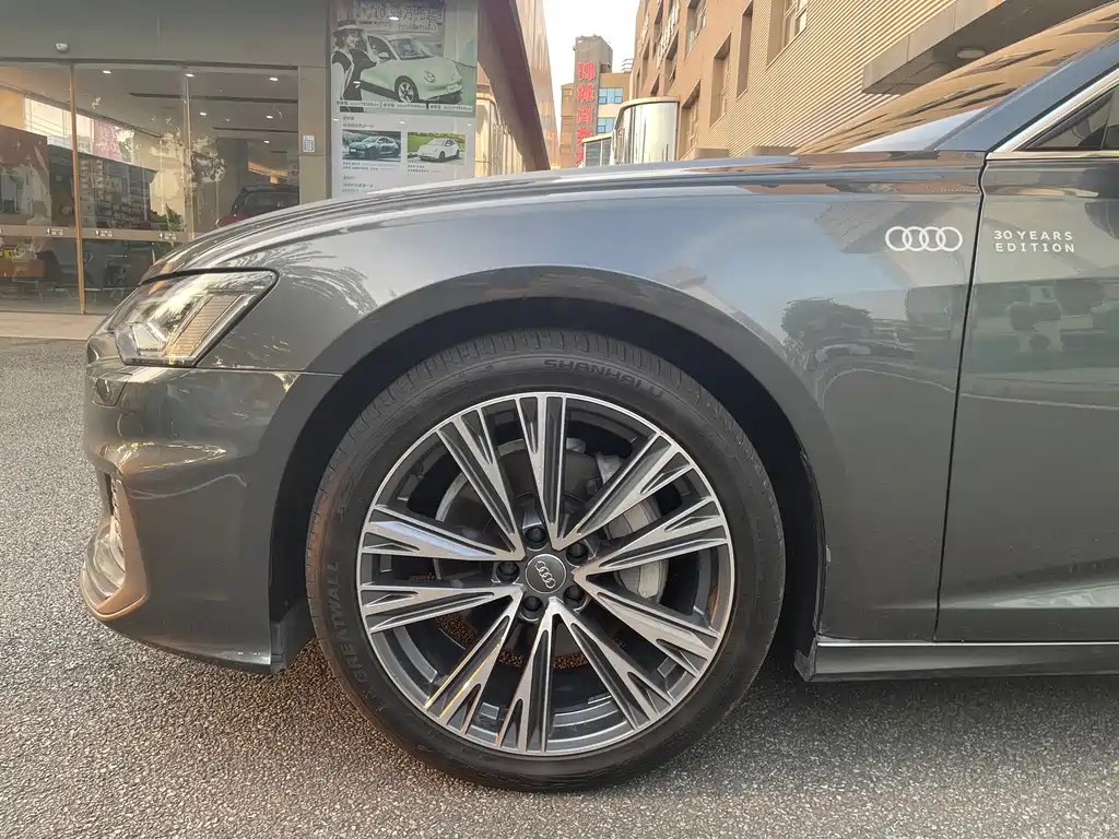 Audi A6L — миниатюра 11
