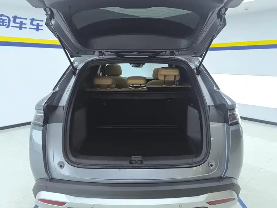 BYD L DM-i — миниатюра 4