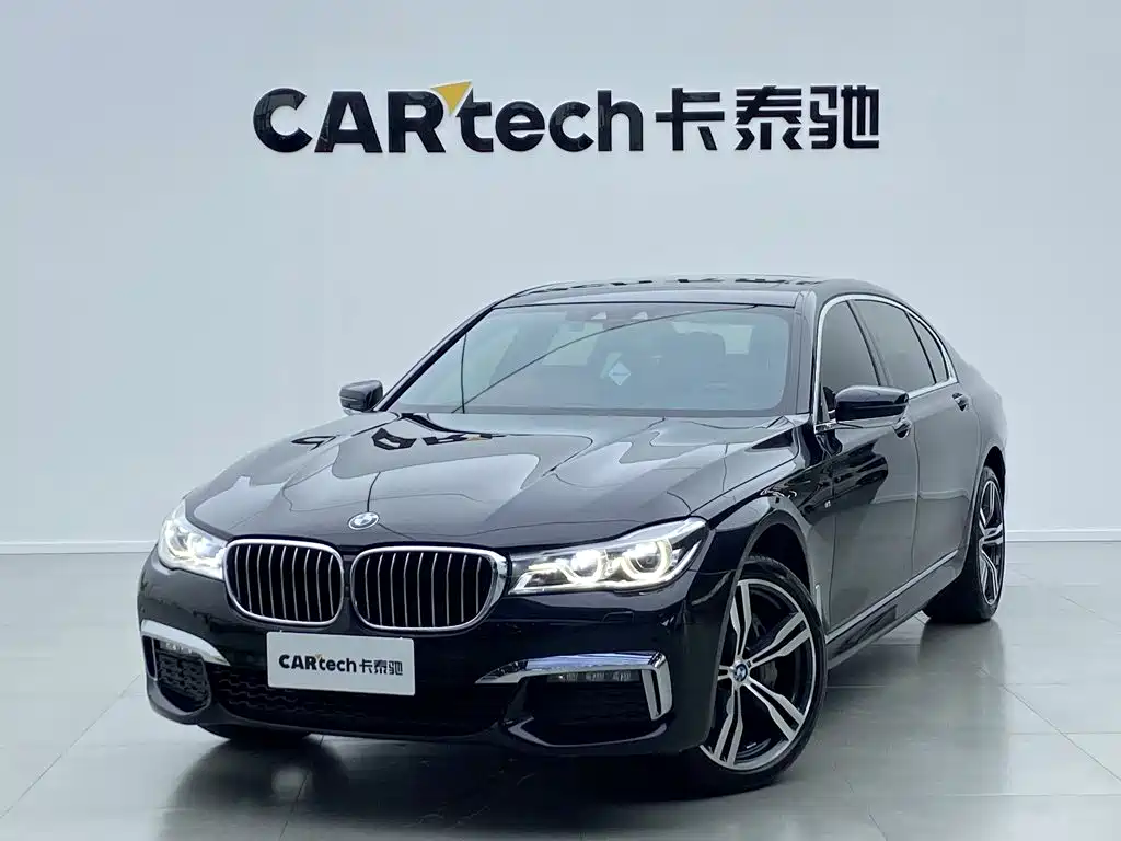 BMW 7 Series — миниатюра 11