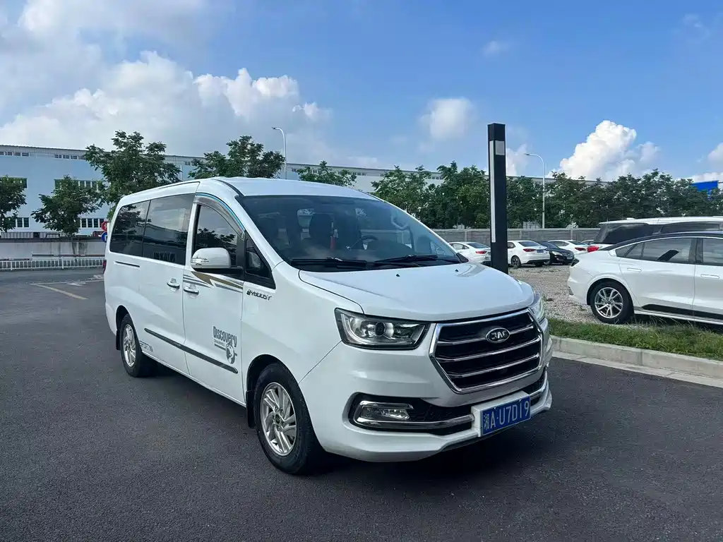 JAC Refine Refine M4 — миниатюра 3
