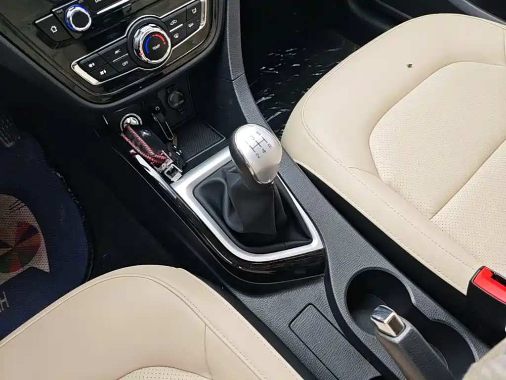 Changan V7 — миниатюра 14