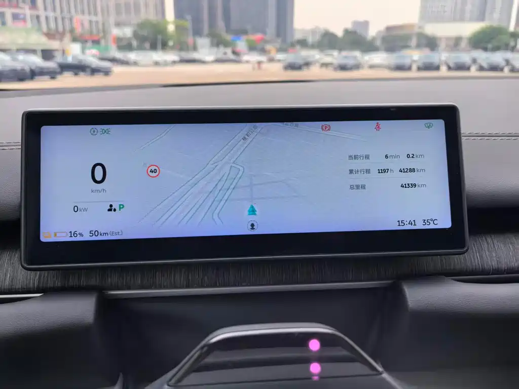 NIO ES6 — миниатюра 12