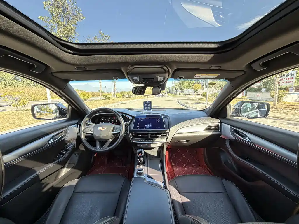 Cadillac CT5 — миниатюра 6