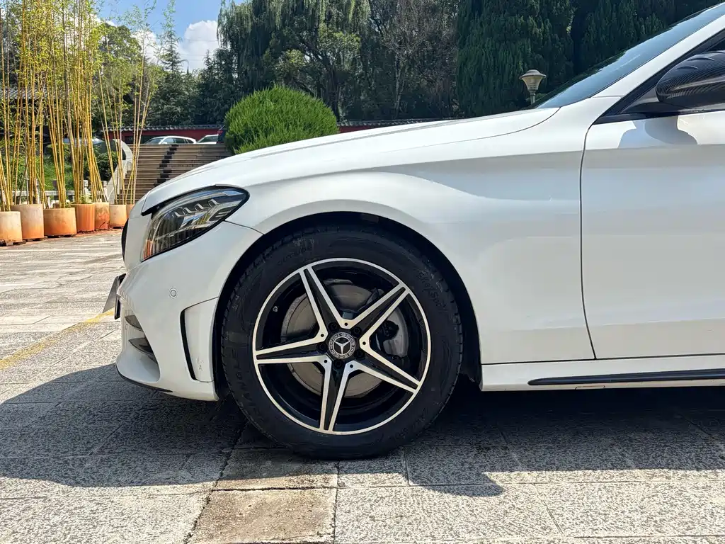 Mercedes-Benz C-Class — миниатюра 5