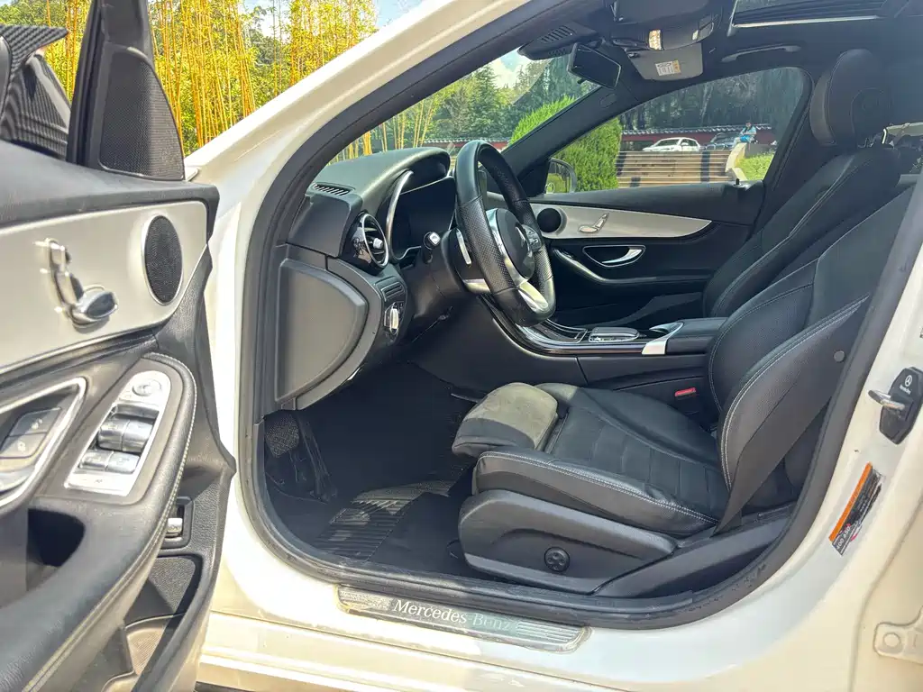 Mercedes-Benz C-Class — миниатюра 7