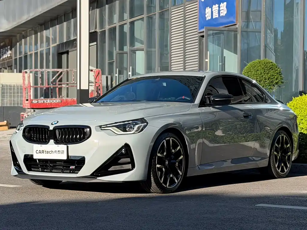 BMW M240I