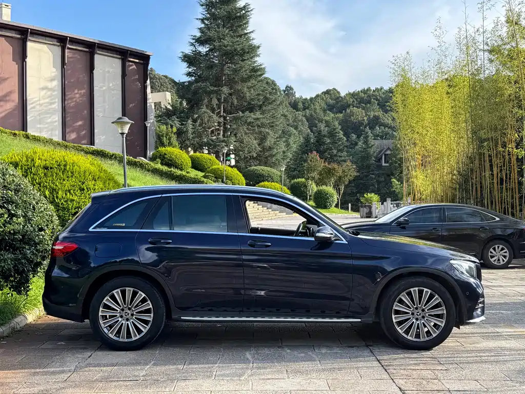 Mercedes-Benz GLC — миниатюра 7