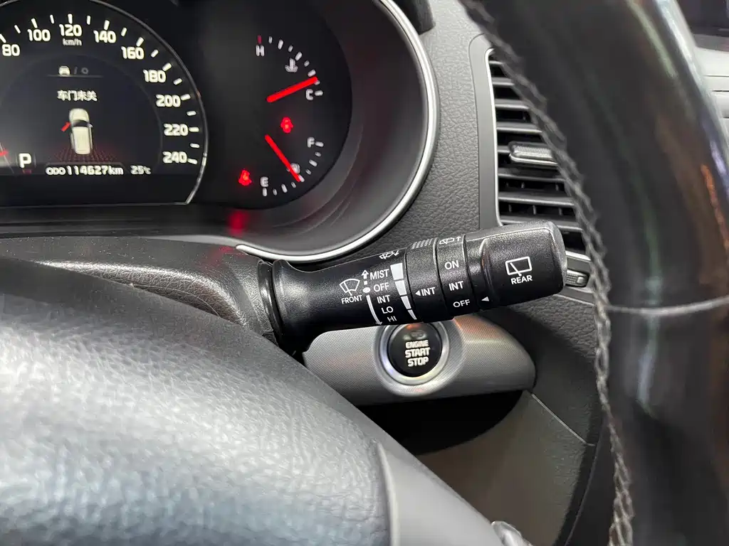 Kia Sorento — миниатюра 16