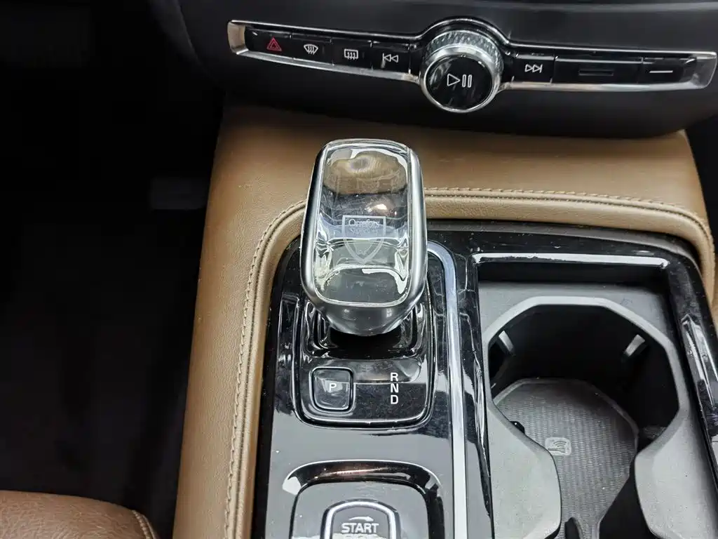 VOLVO S60 PLUG IN HYBRID