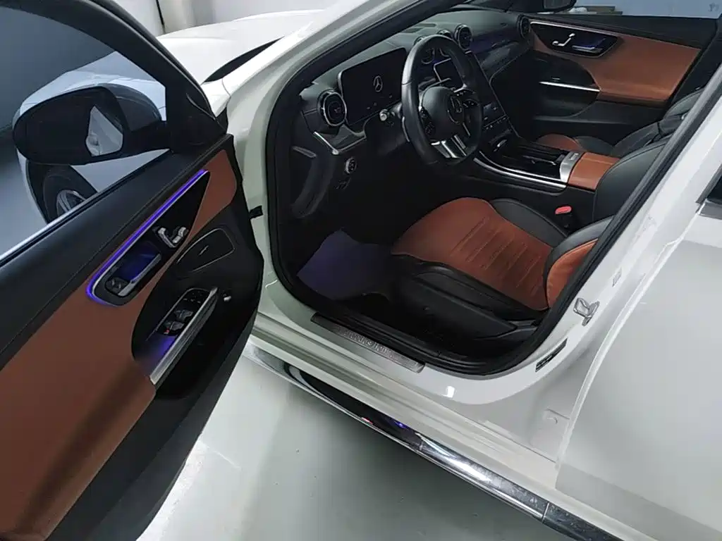 Mercedes-Benz C-Class — миниатюра 16