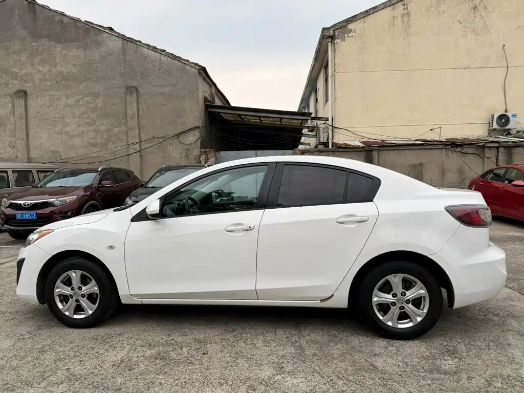 Mazda 3 Xingcheng — миниатюра 4
