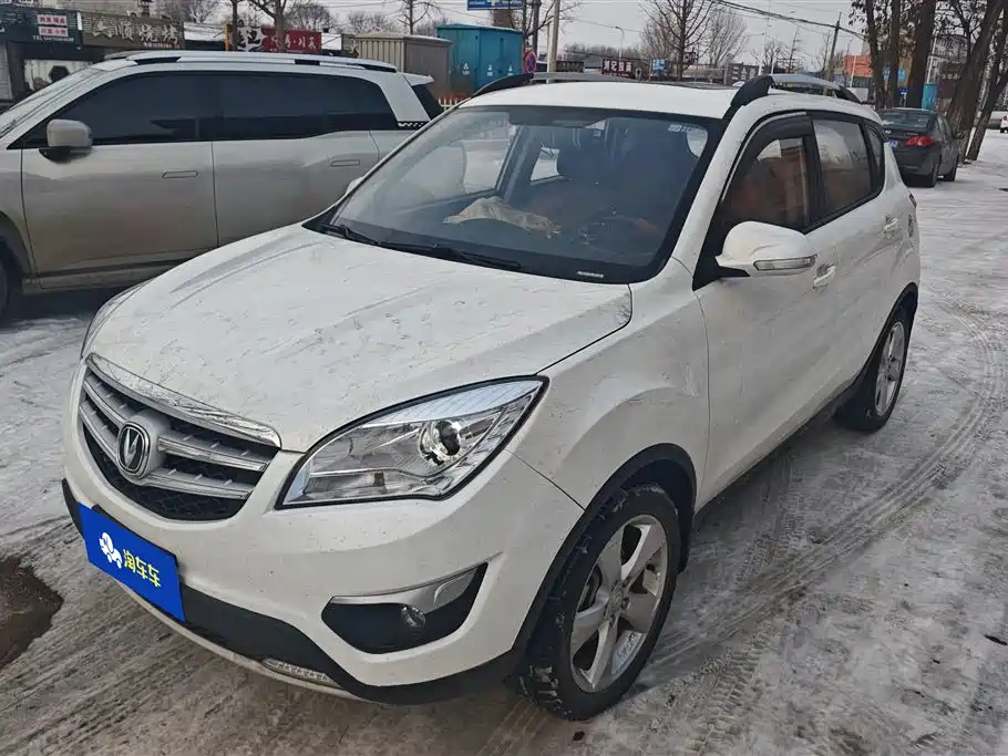 Changan CS35 2015