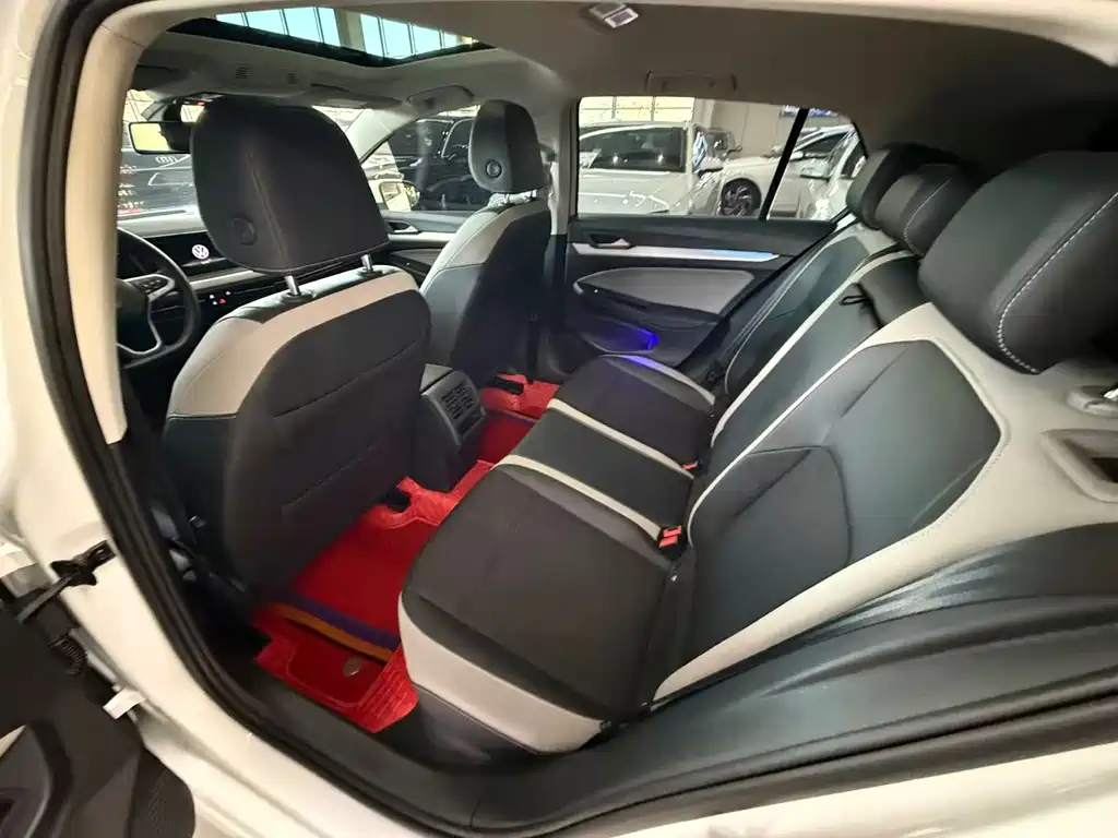 Volkswagen Golf 2021 280TSI DSG Pro