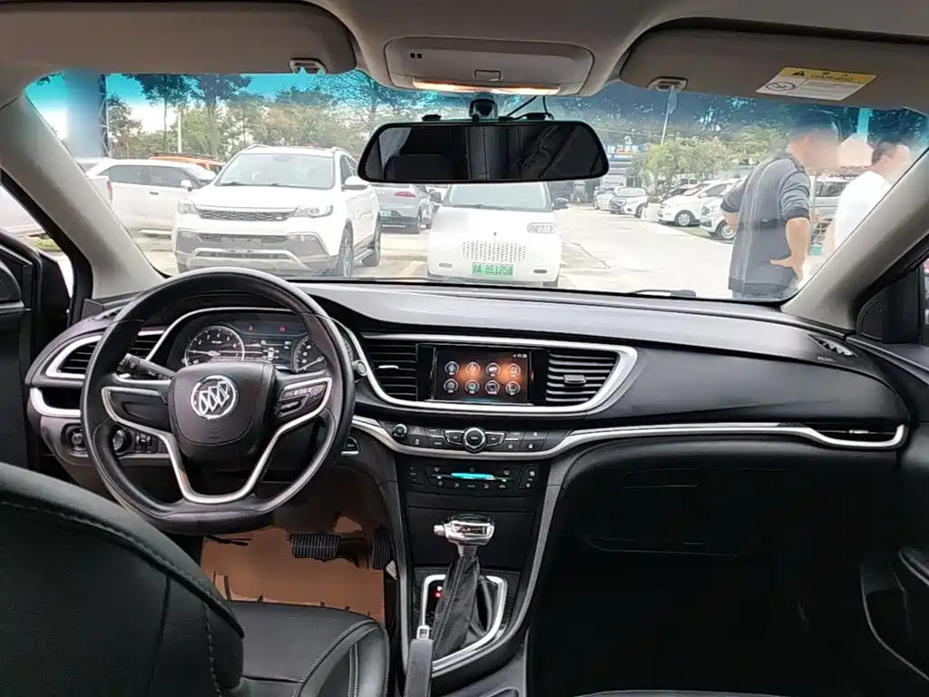 Buick Excelle — миниатюра 10