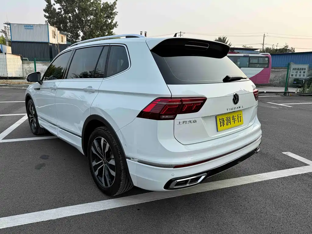 Volkswagen Tiguan L — миниатюра 6