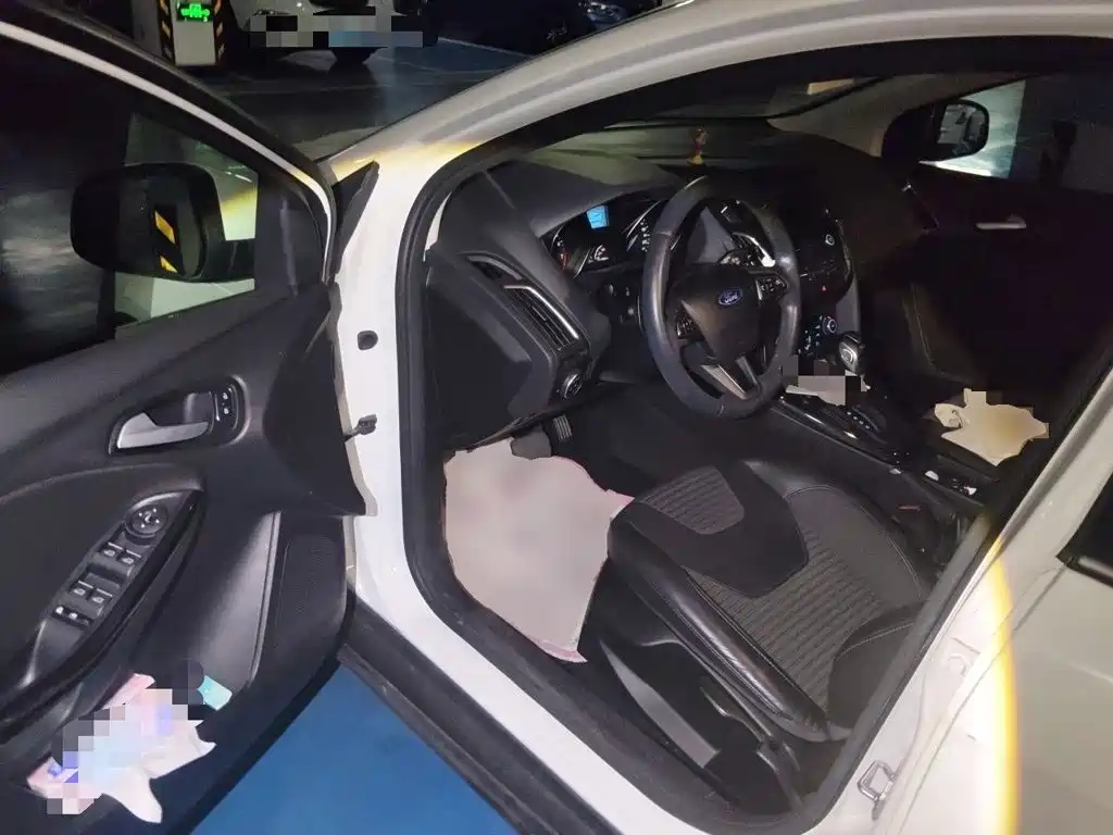 Ford Focus — миниатюра 12