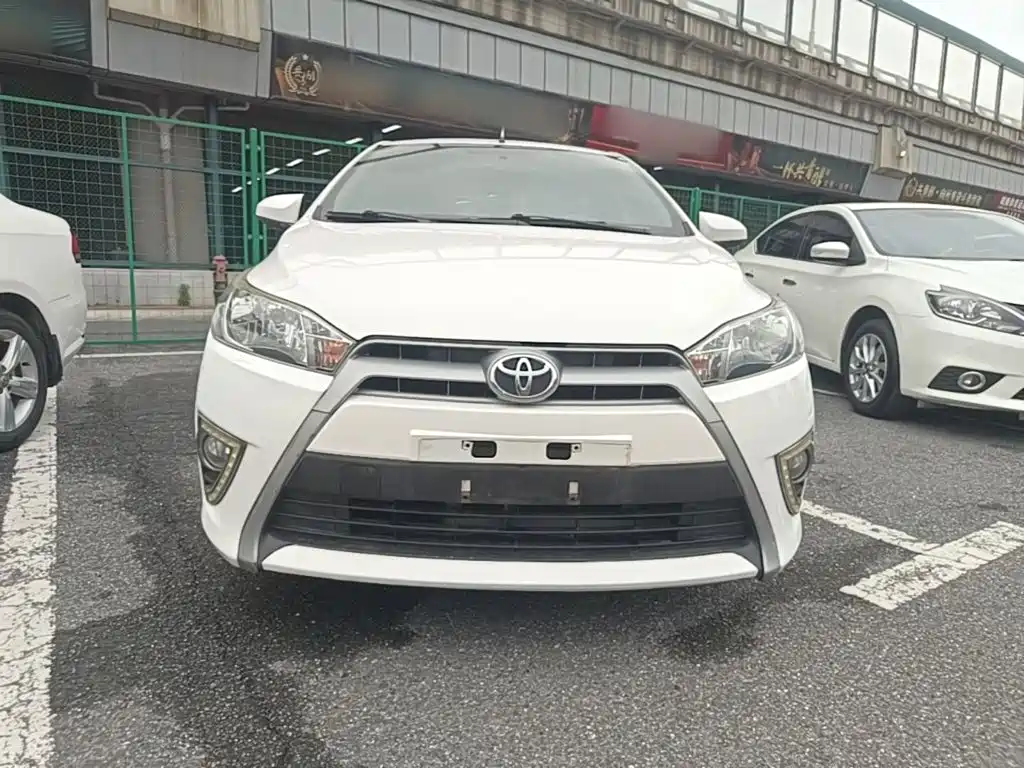 Toyota Yaris L — миниатюра 3