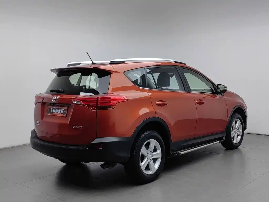 Toyota RAV4 — миниатюра 2