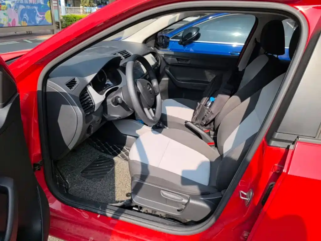 Skoda Fabia — миниатюра 15