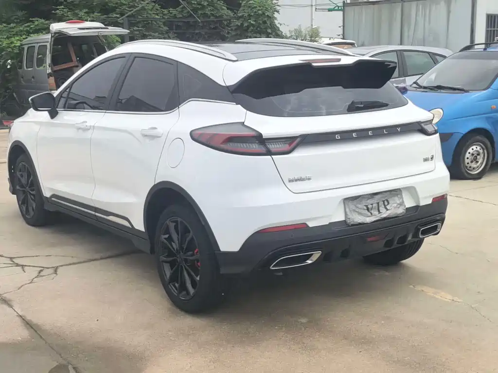 Geely Emgrand S — миниатюра 6