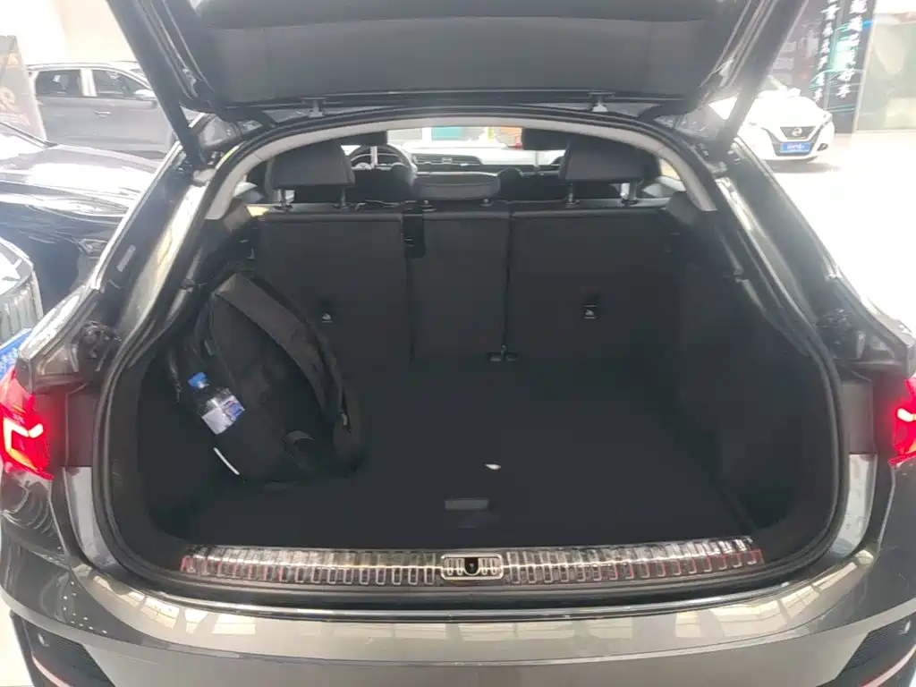 Audi Q3 Sportback — миниатюра 19