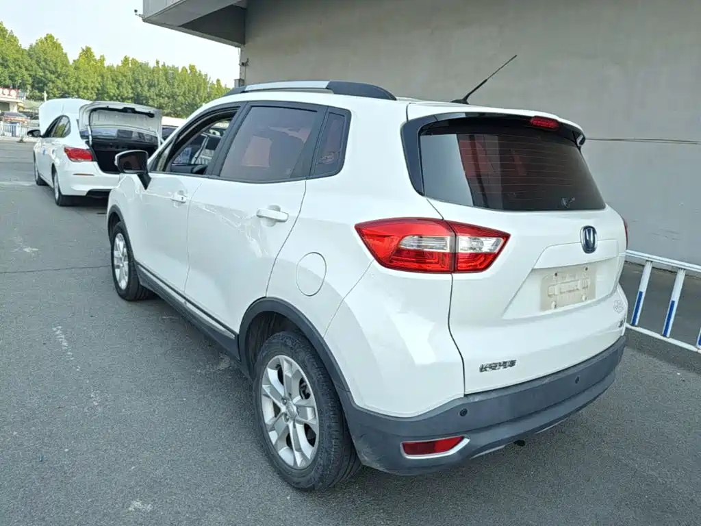 Changan CS15 — миниатюра 5