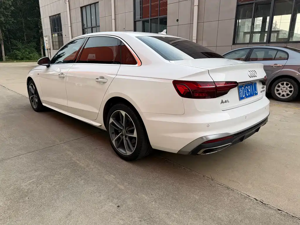 Audi A4L 2021 40 TFSI