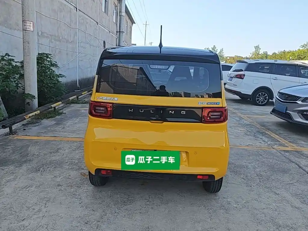 Wuling MINIEV — миниатюра 6