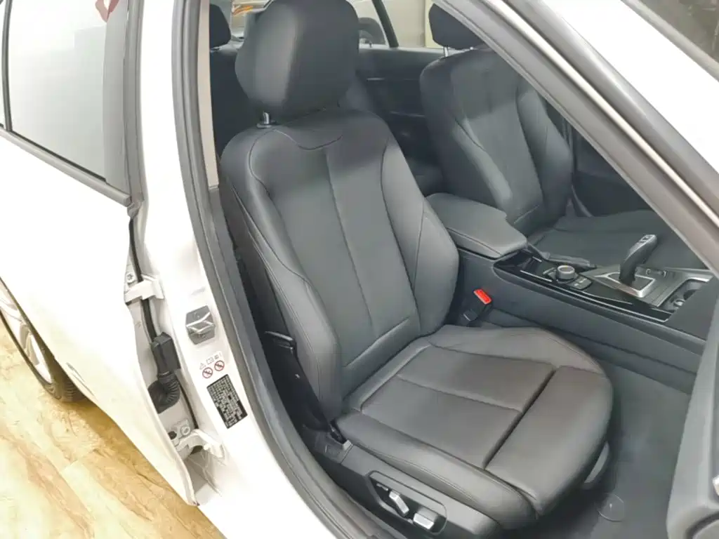 BMW 3 Series — миниатюра 25