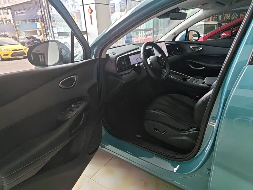 BYD Sealion 05 EV — миниатюра 16