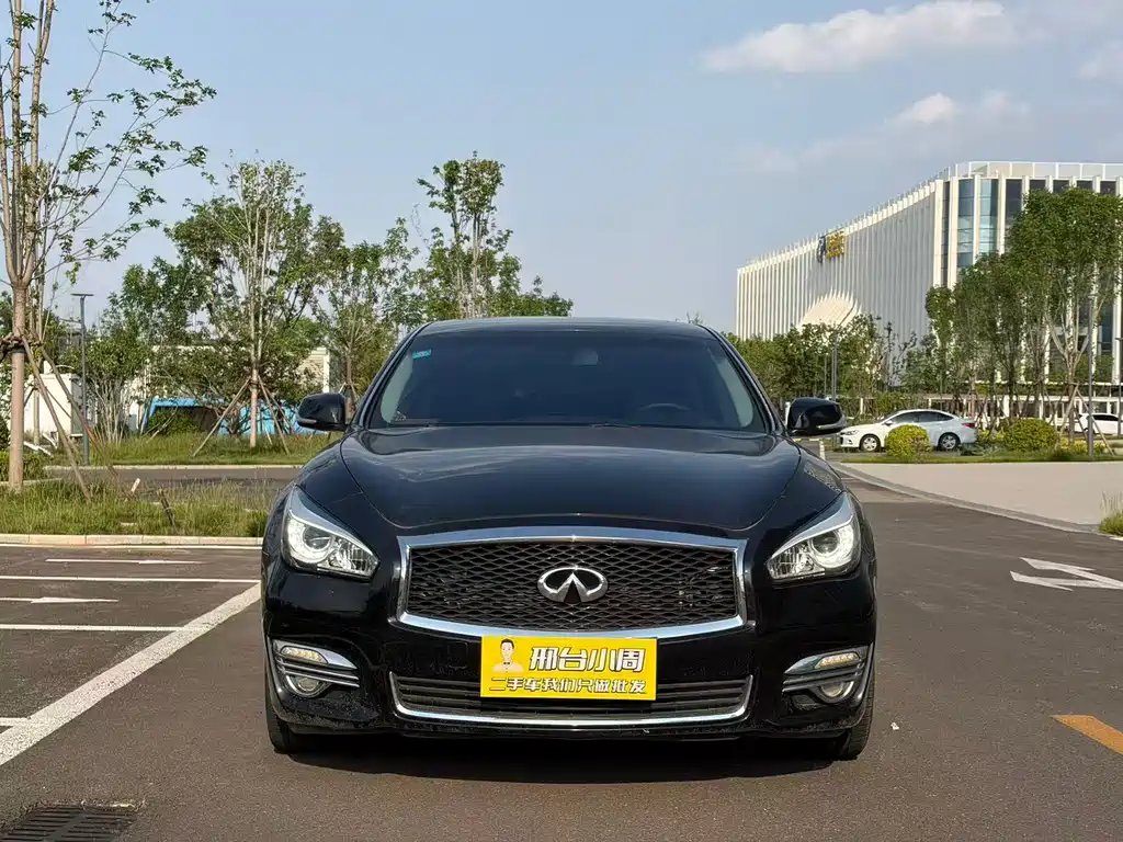 Infiniti Q70 — миниатюра 5