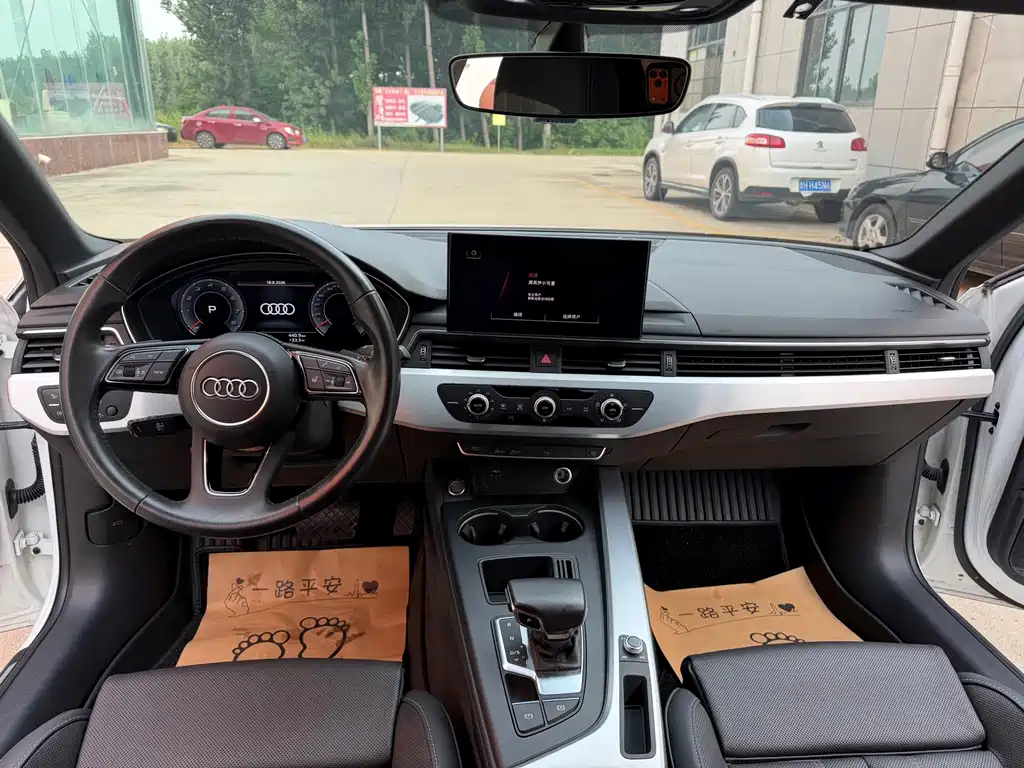 Audi A4L 2021 40 TFSI