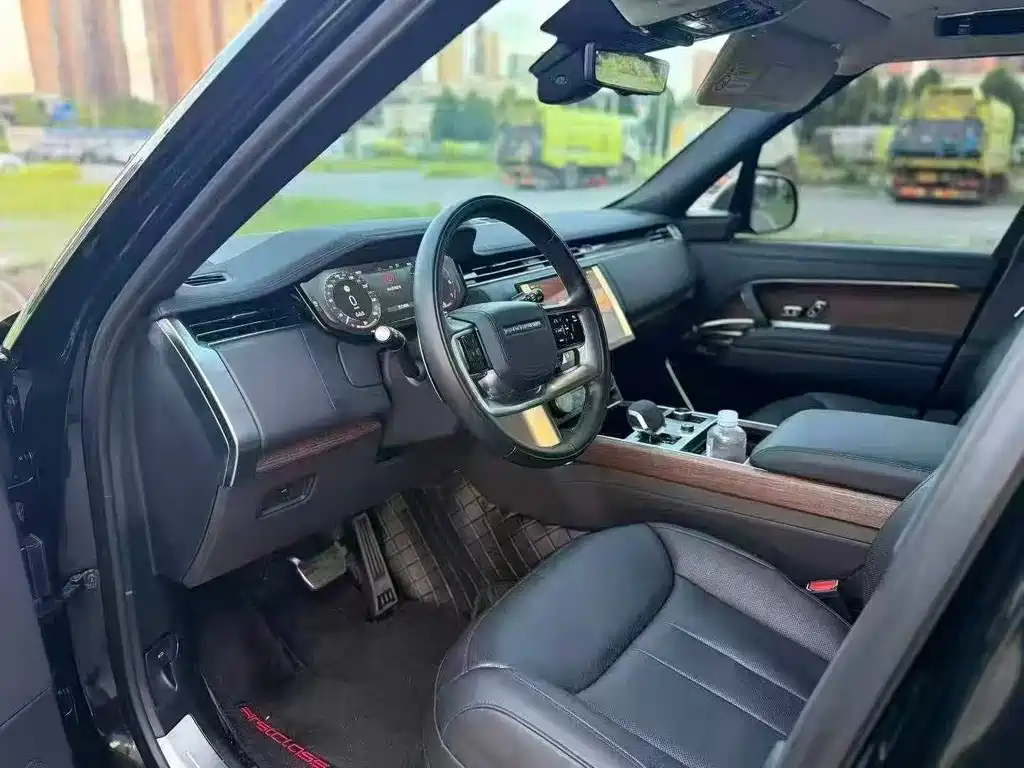 Land Rover Range Rover — миниатюра 6