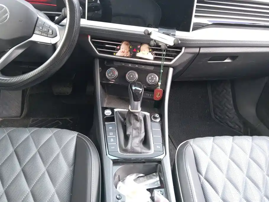 Volkswagen Sagitar — миниатюра 16