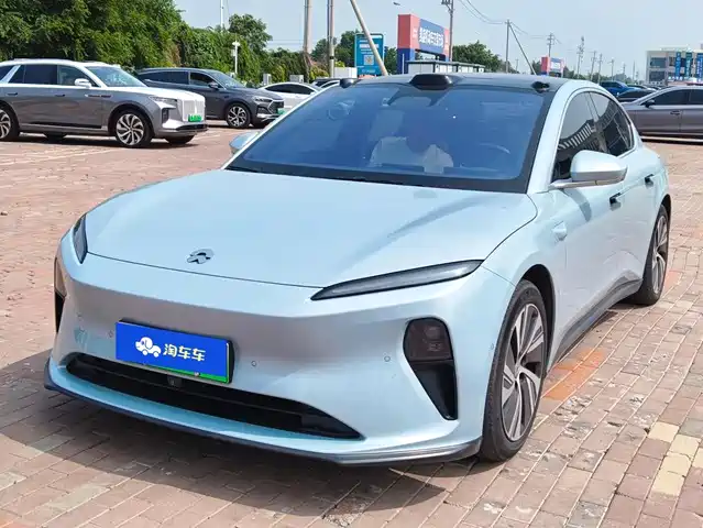 2025 Nio ET5