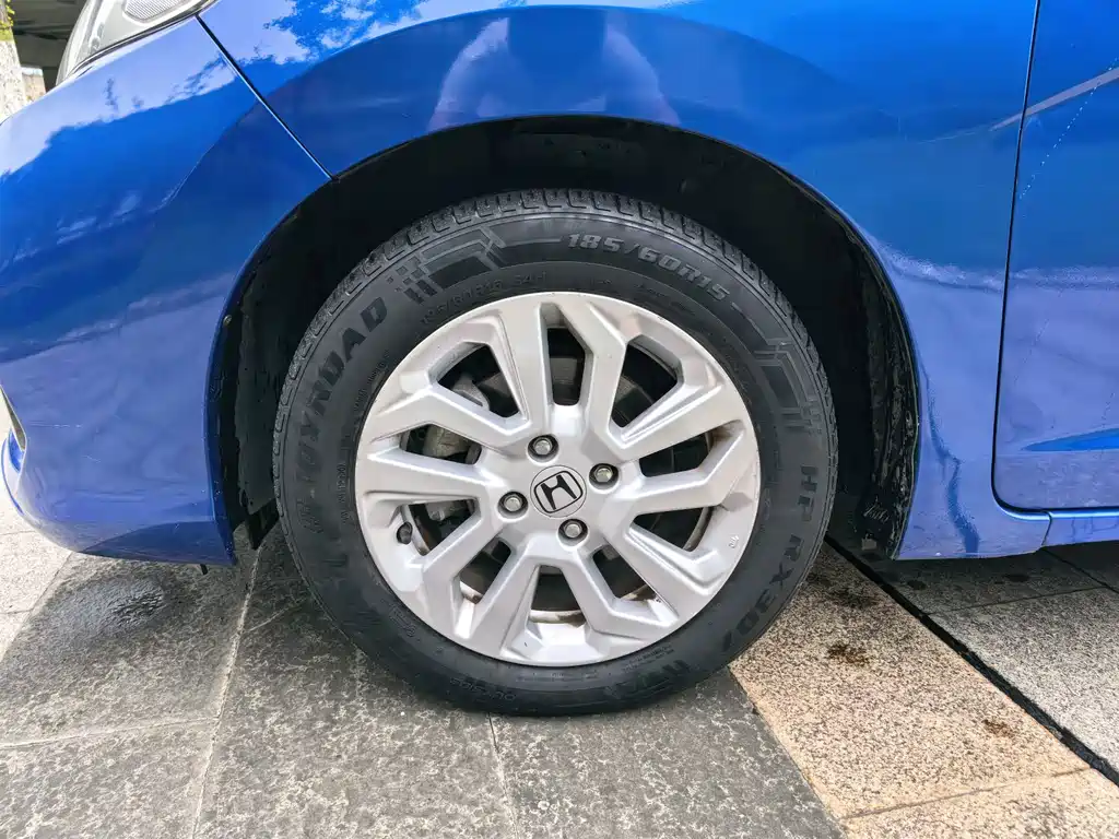 Honda Fit — миниатюра 5