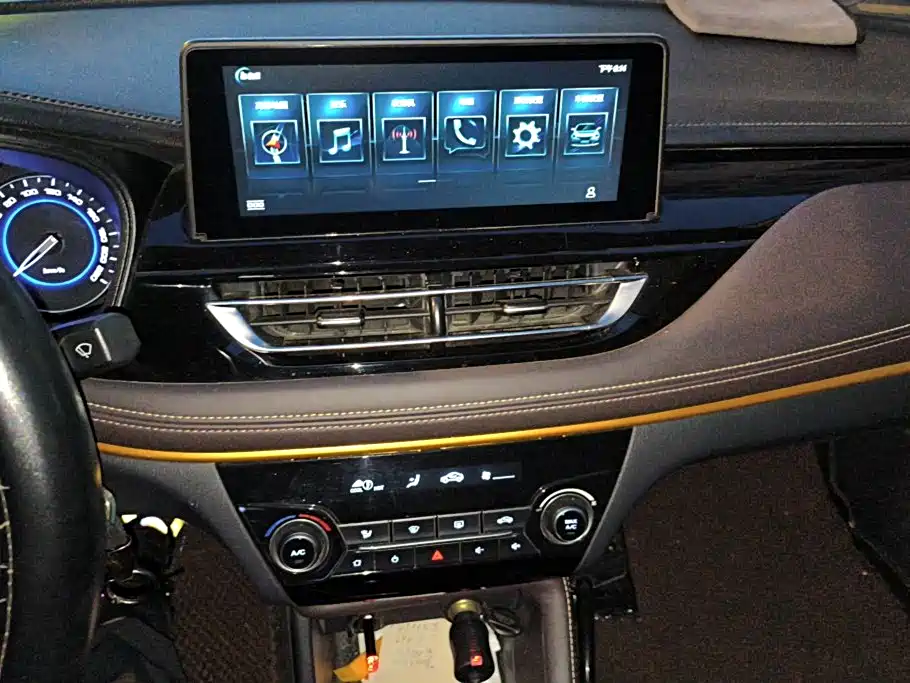 Changan Eado DT — миниатюра 13