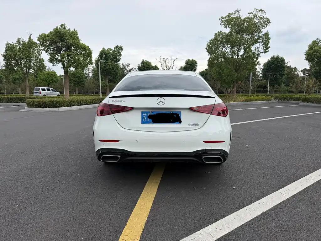 Mercedes-Benz C-Class — миниатюра 12
