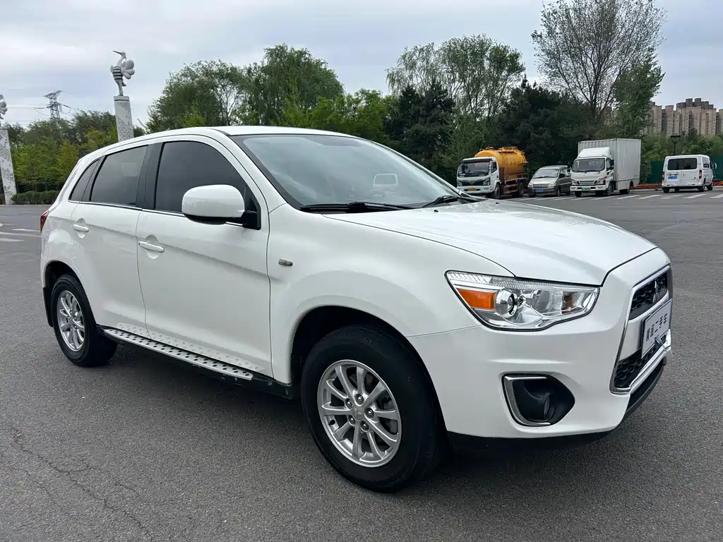 Mitsubishi ASX 2013 2.0L CVT 2WD Luxury Edition