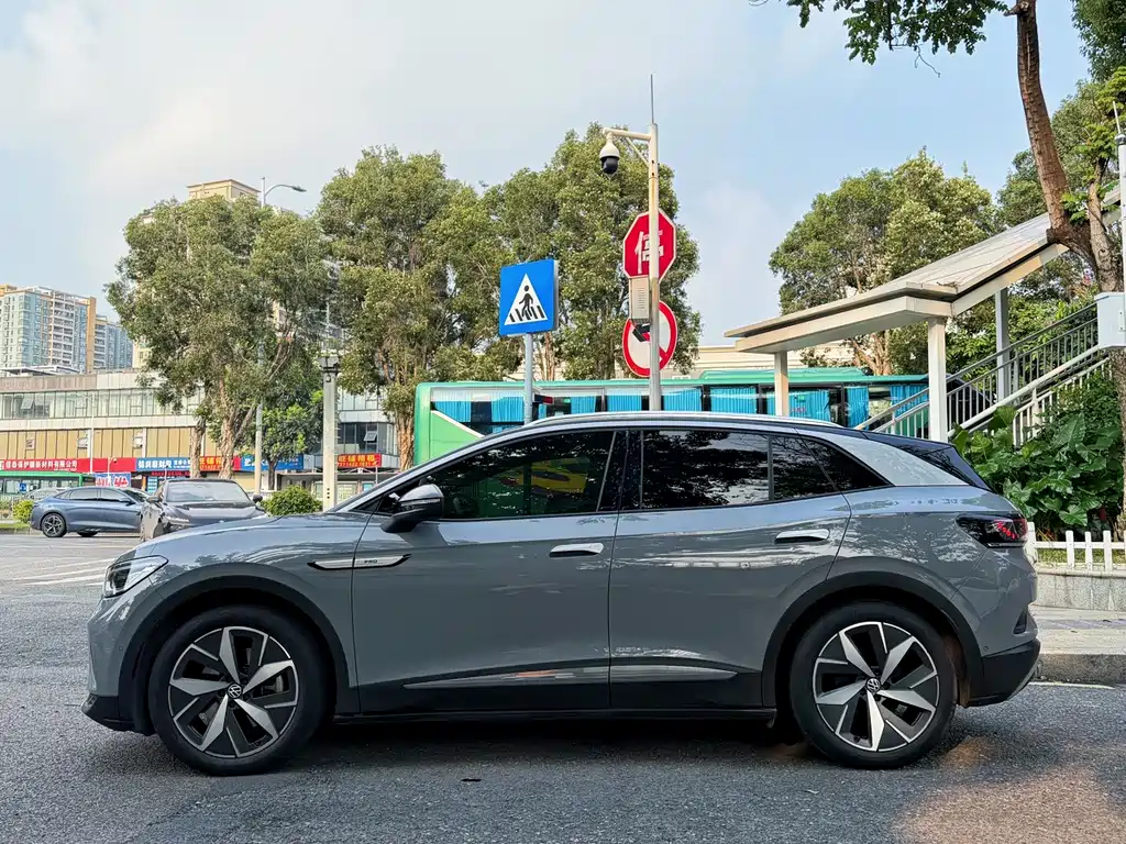 Volkswagen ID.4 Crozz — миниатюра 4