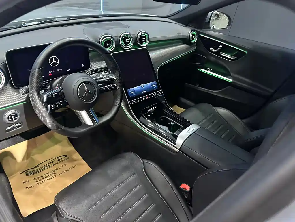 Mercedes-Benz C-Class — миниатюра 11