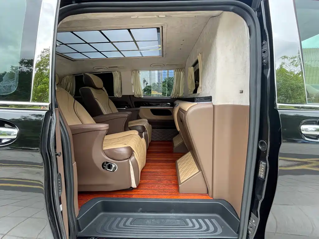 Mercedes-Benz Vito — миниатюра 15