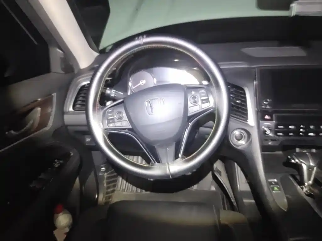 Honda Avancier — миниатюра 3