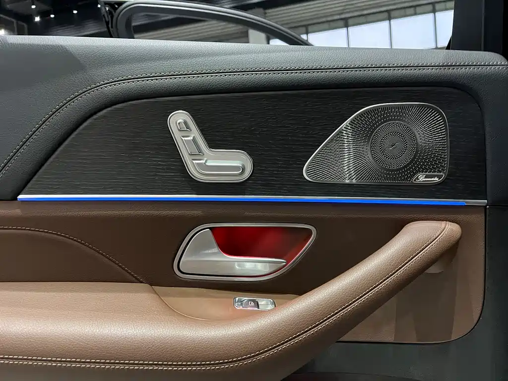 Mercedes-Benz GLE (Import) — миниатюра 12