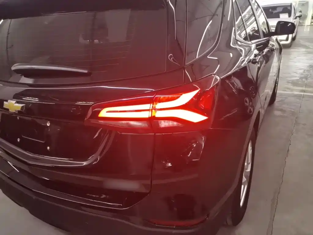 Chevrolet Equinox — миниатюра 8