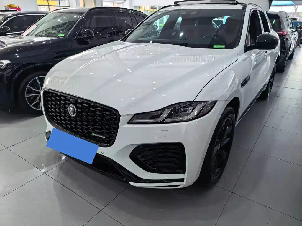 Jaguar F-PACE 2023