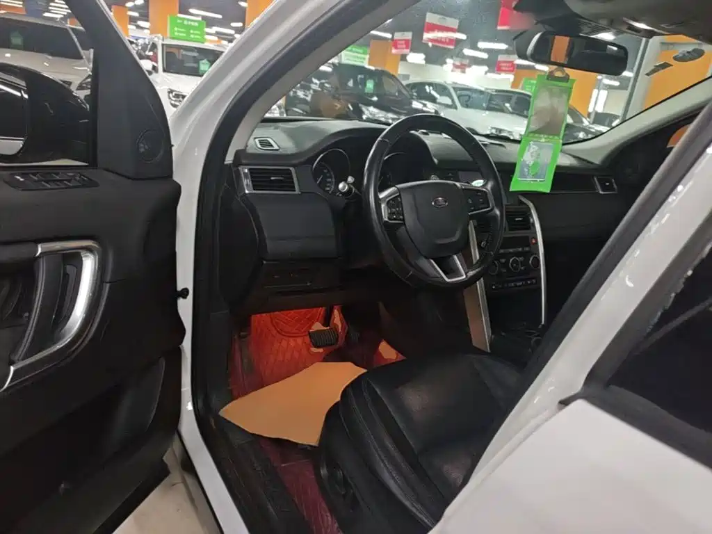 Land Rover Discovery Sport — миниатюра 16