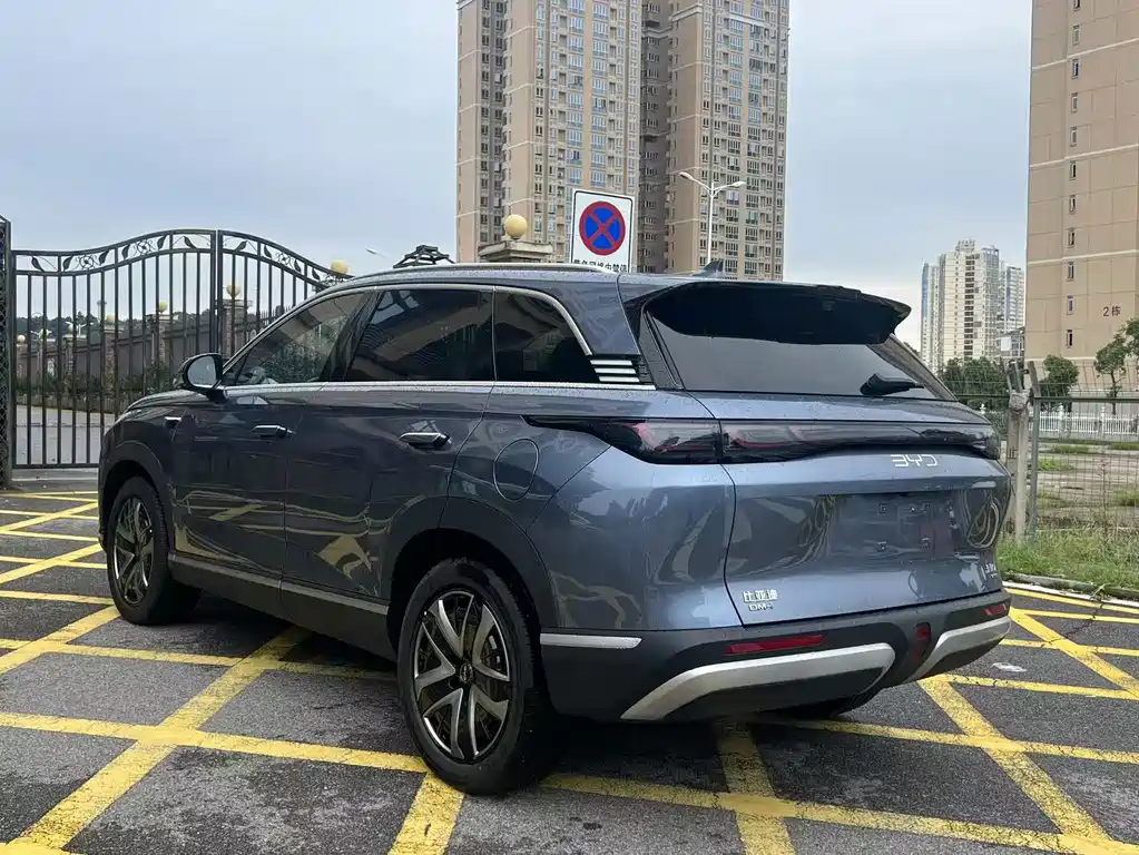 BYD Sealion 07 DM-i — миниатюра 18
